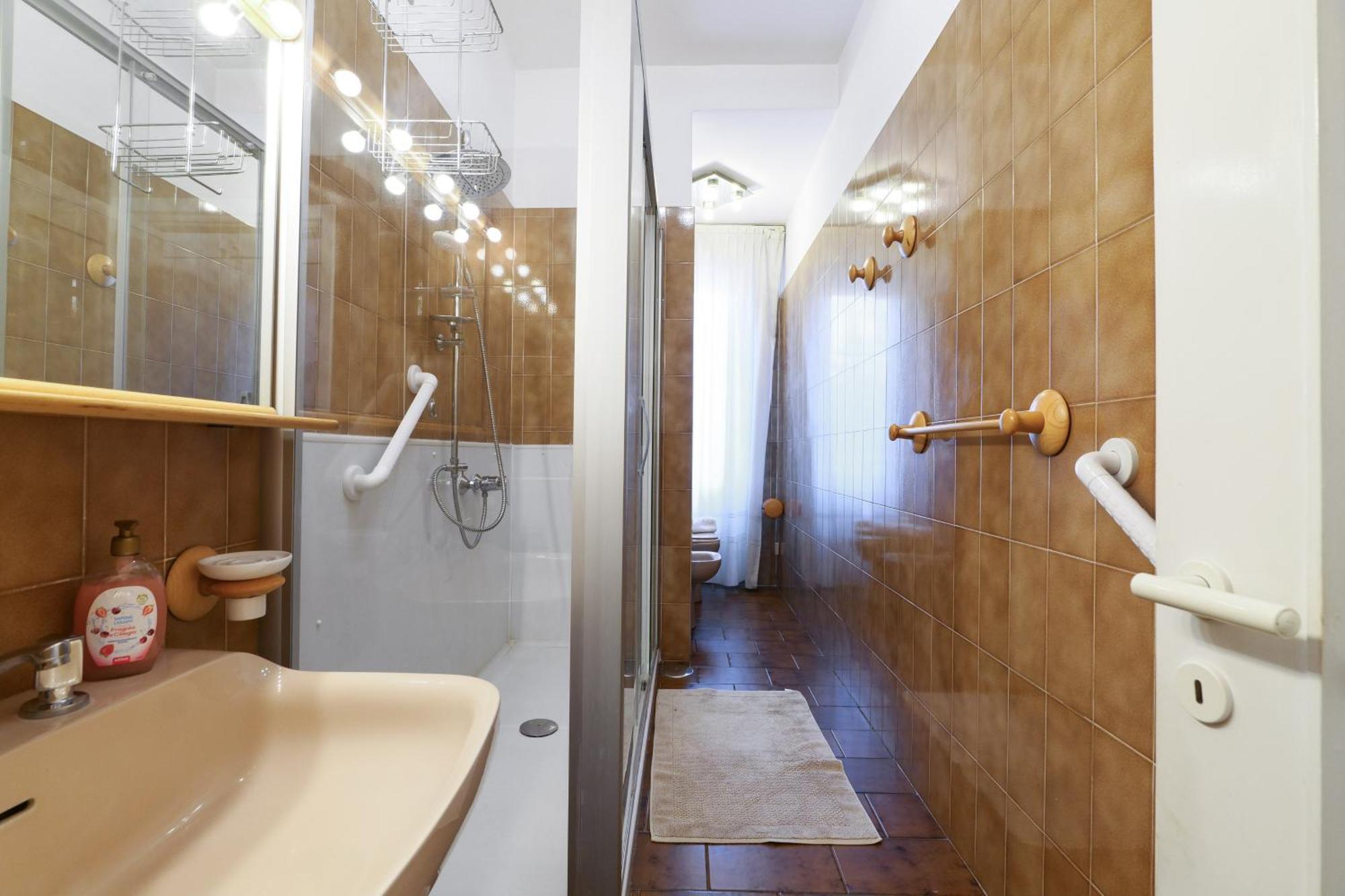 Apartamento Primopiano - Savona 110 *